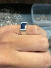 Load image into Gallery viewer, EYS Blue Sapphire
