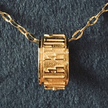 Load image into Gallery viewer, Your Peronal Necklace Written in Al Masnad Letters
